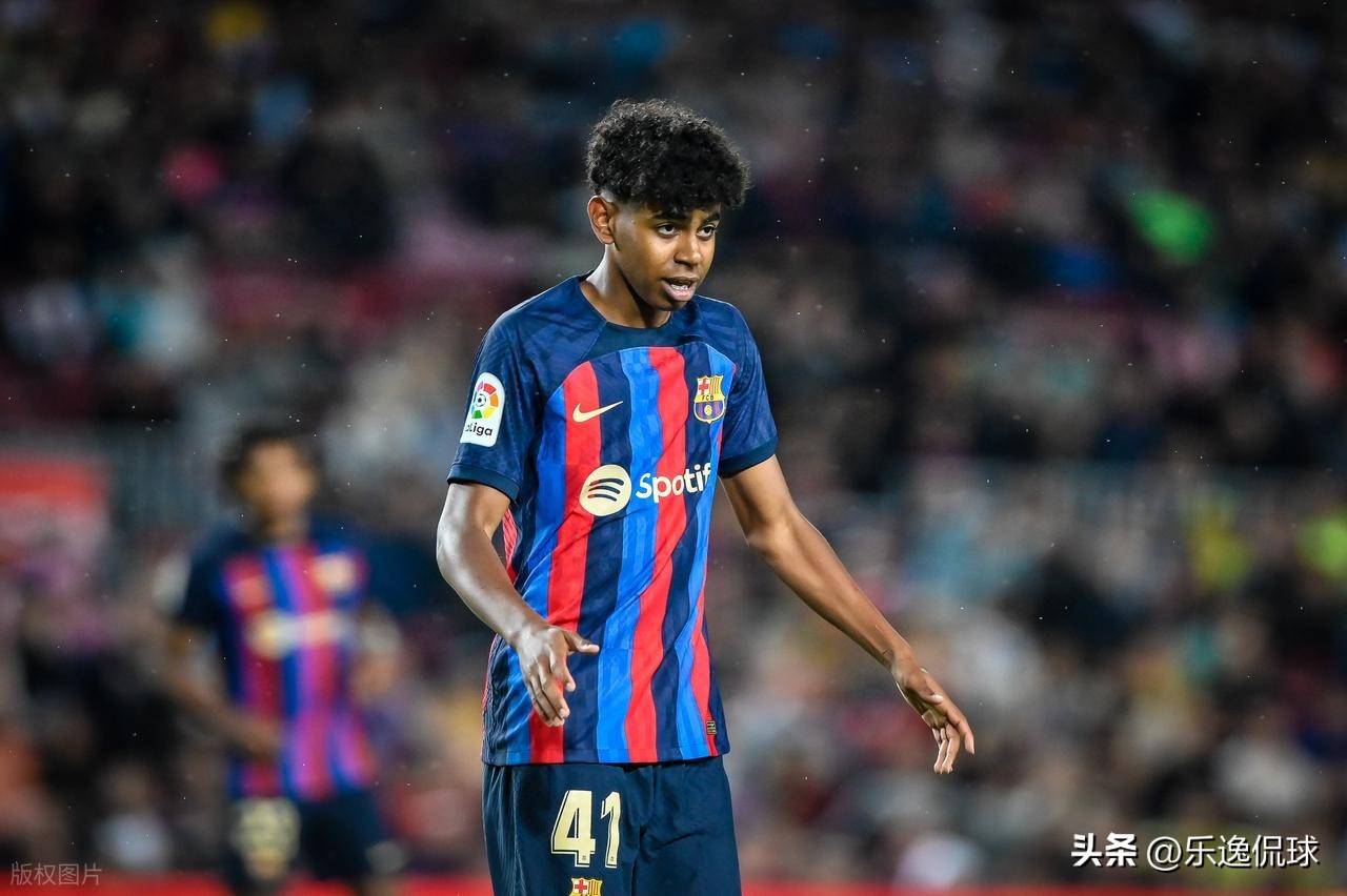 亚博中国官网-刷新纪录首场状态出色，法国队观众沸腾！，德罗巴重返赛场观众掌声雷动的简单介绍-亚博中国官网